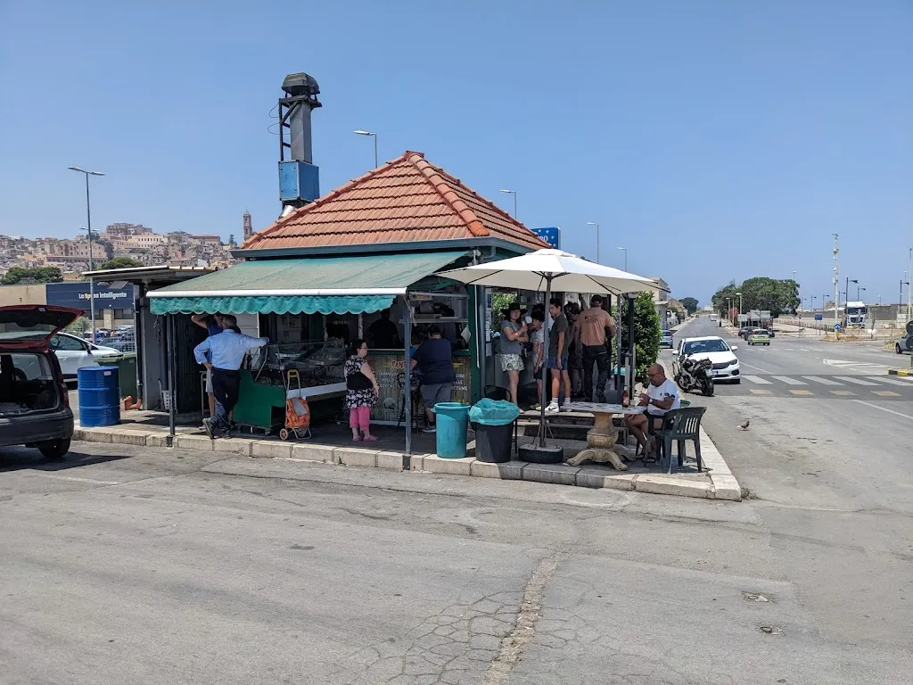 Mancia Ca Ti Passa restaurant in Aliminusa