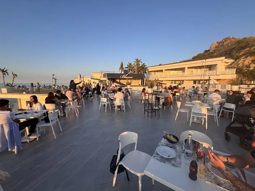 Ai Limoni restaurant in Altavilla Milicia