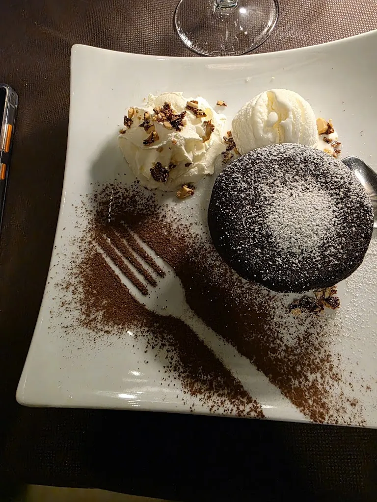 Jennifer Cruz_Basilicó_Altavilla Milicia_review