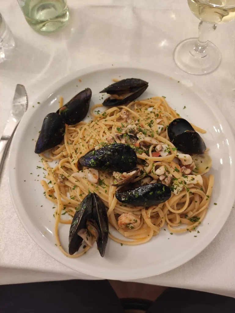 Andrea castagna_La Cortina_Assoro_review