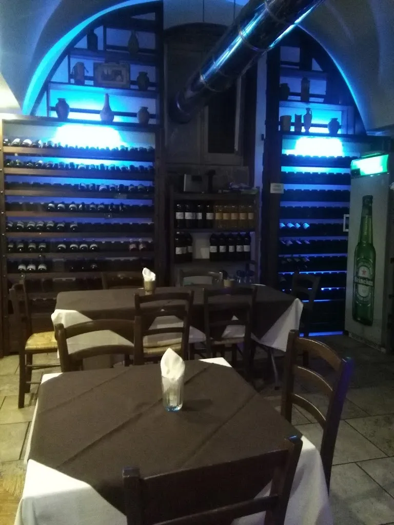 Enoteca-la Cantina Di Bacco restaurant in Barrafranca
