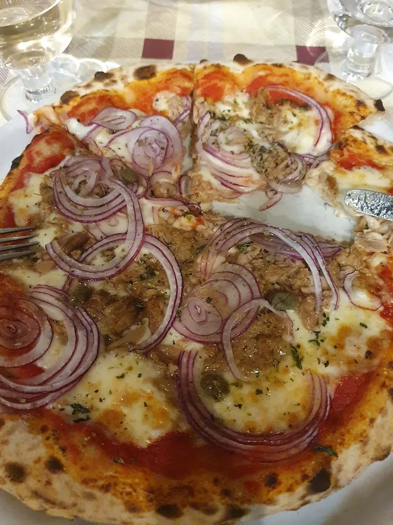 Angelina Müller_Le Petit Bijoux_Barrafranca_review