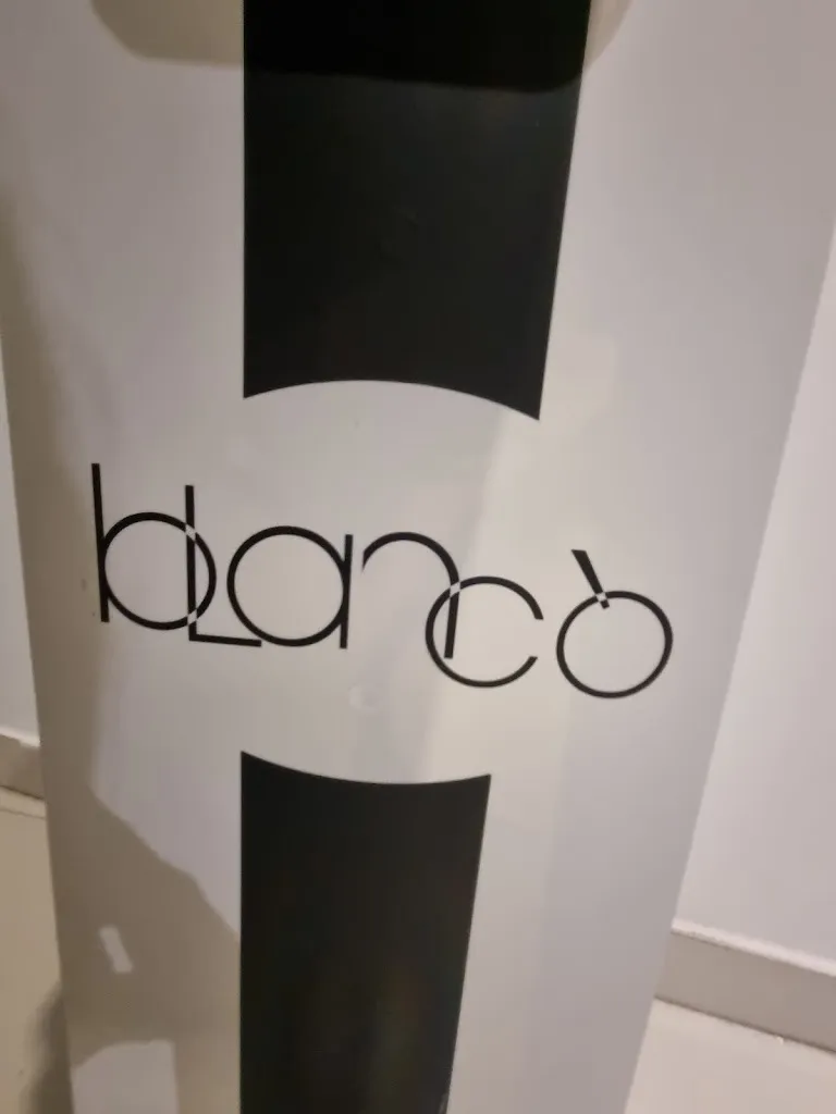 Elisa S. Amore_Blancó_Barrafranca_review