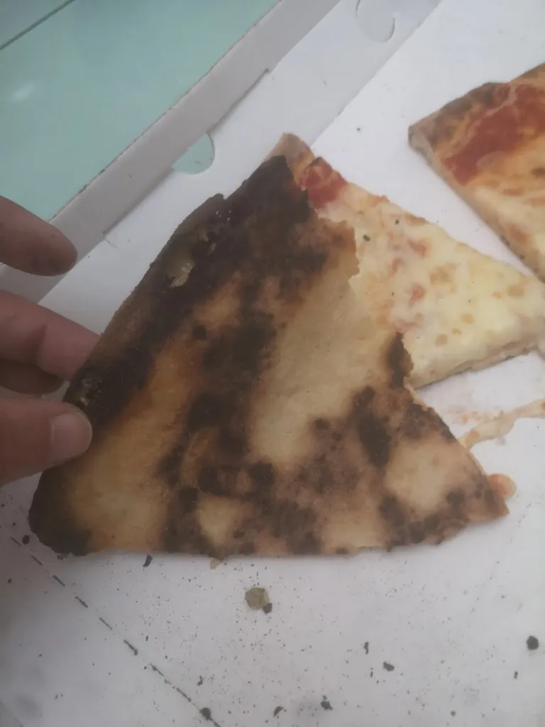 Stella Ippolito_Pizzeria Europa_Barrafranca_review