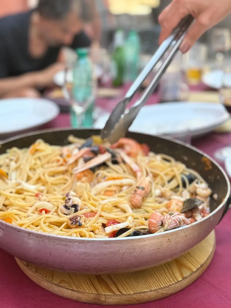 Alina Sava_The Hills_Gioia del Colle_recensione