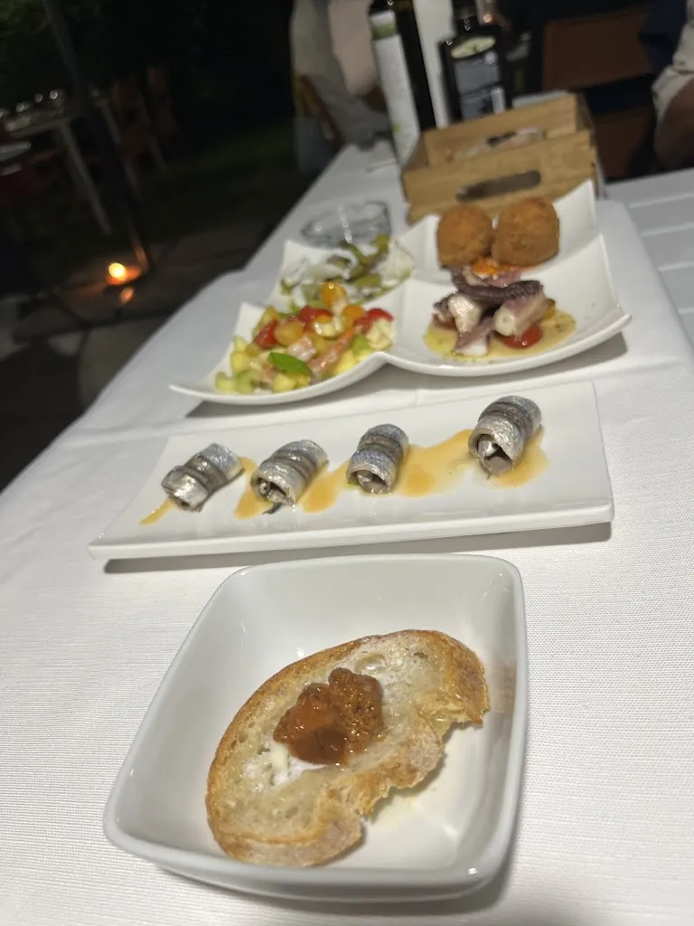 naomi randazzo_RISTORANTE Pizzeria TRAMINER a Barcellona Pozzo di Gotto  - Ristorante di pesce, Cucina mediterranea, Sala ricevimenti._Barcellona Pozzo di Gotto_recensione