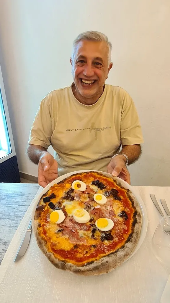 Pietro Sciotto_Il Girasole_Barcellona Pozzo di Gotto_review