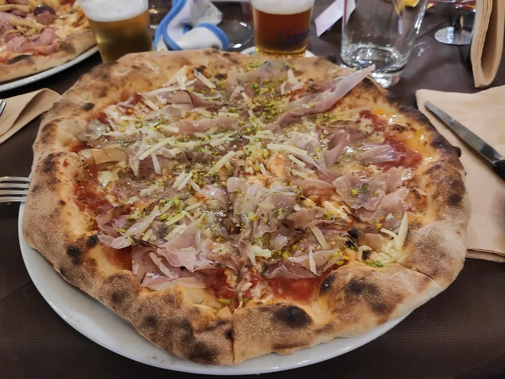 Seb Maggio_Matteotti 85_Barcellona Pozzo di Gotto_review