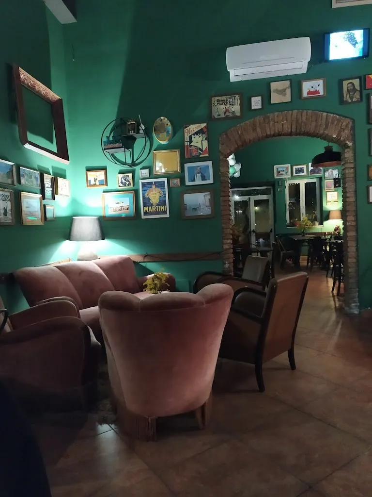 Taverna Meàri restaurant in Barcellona Pozzo di Gotto