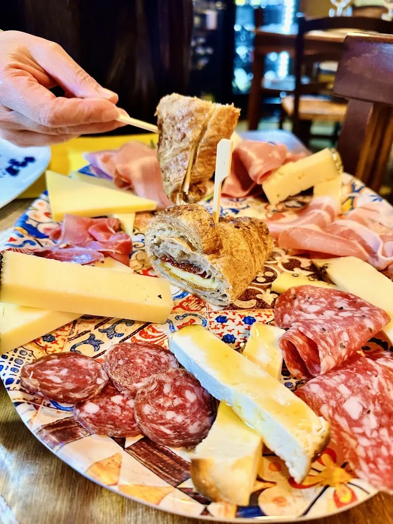 La Bettola_Barcellona Pozzo di Gotto_slider_image_3