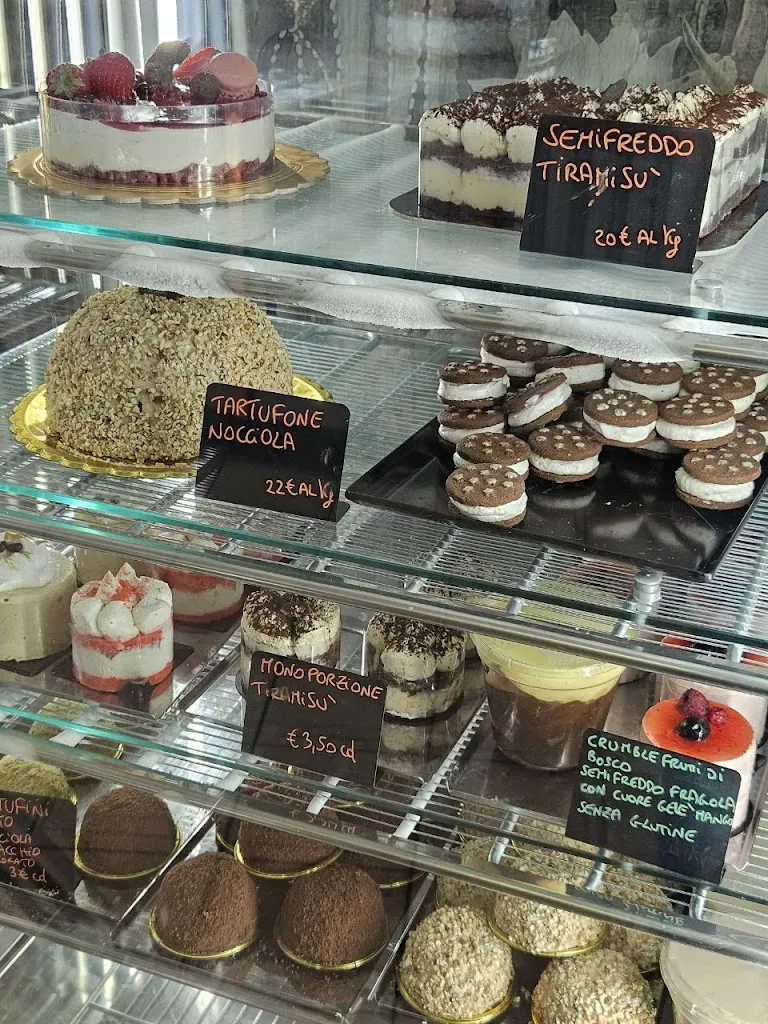 Tul bar restaurant in Barcellona Pozzo di Gotto