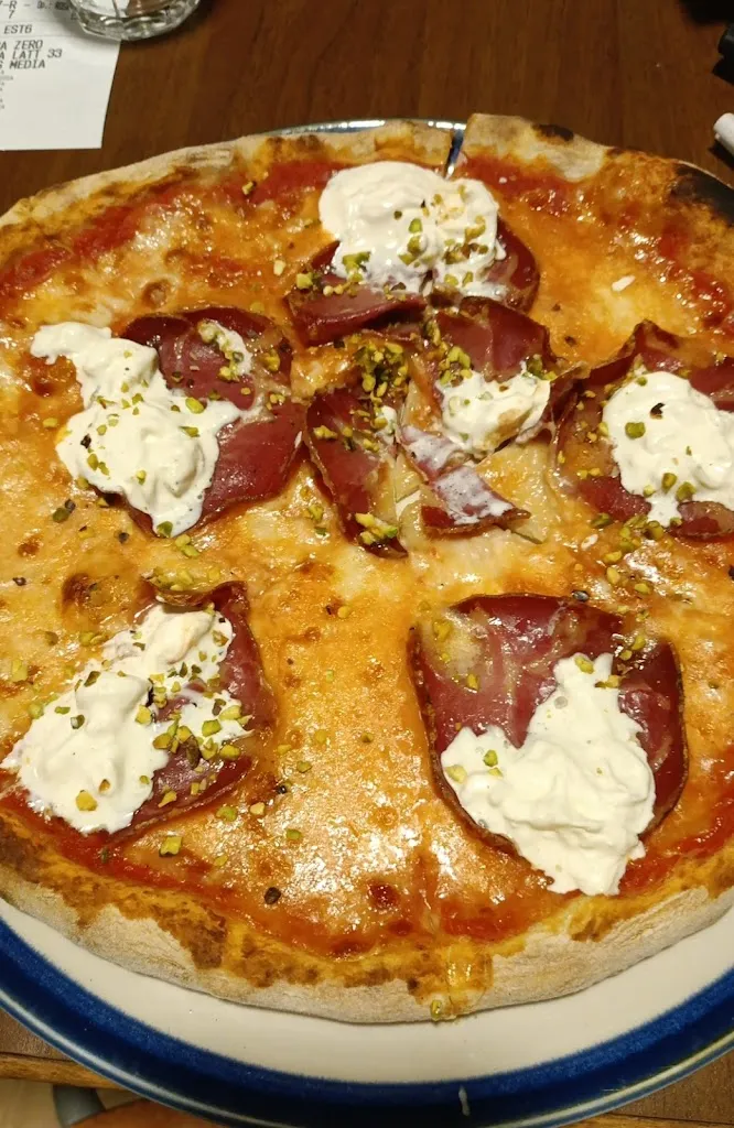 Annalisa Masala_Queens Gioia Pizzeria_Gioia del Colle_Bewertung