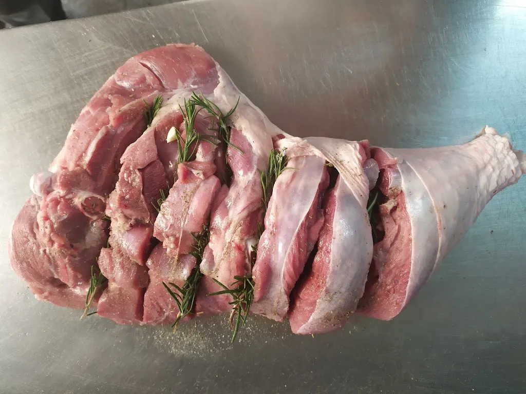 Polleria Al Caminetto Di Scarpaci Antonino_Barcellona Pozzo di Gotto_slider_image_3