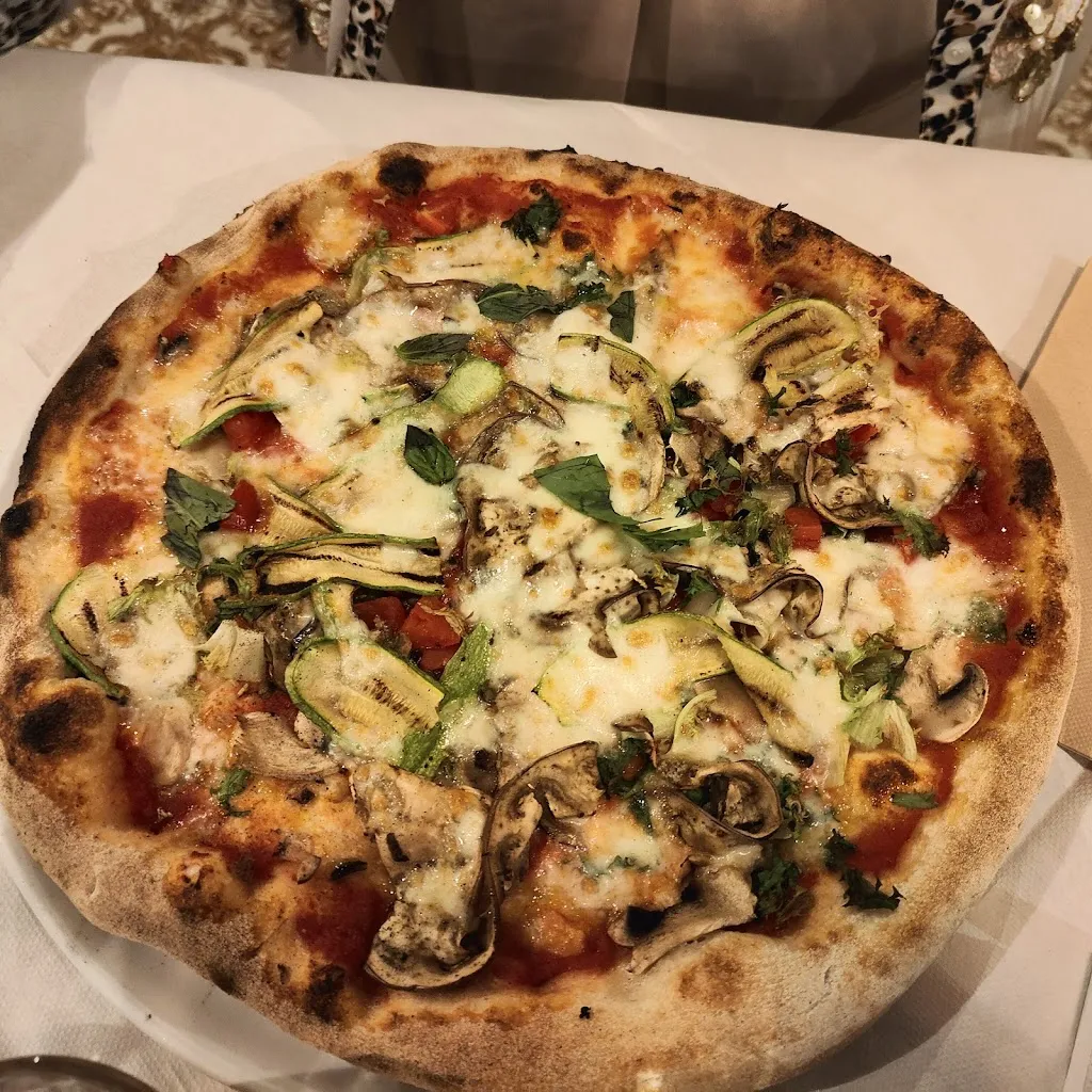 Al Teatro_Barcellona Pozzo di Gotto_slider_image_3