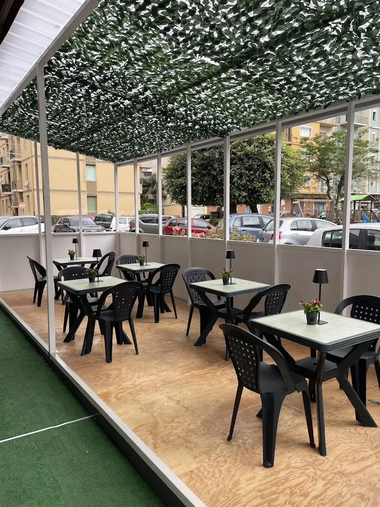 Karma di Lorenzo Gitto - Pizza in teglia, Rosticceria,Panetteria, Pasticceria panaria restaurant in Barcellona Pozzo di Gotto