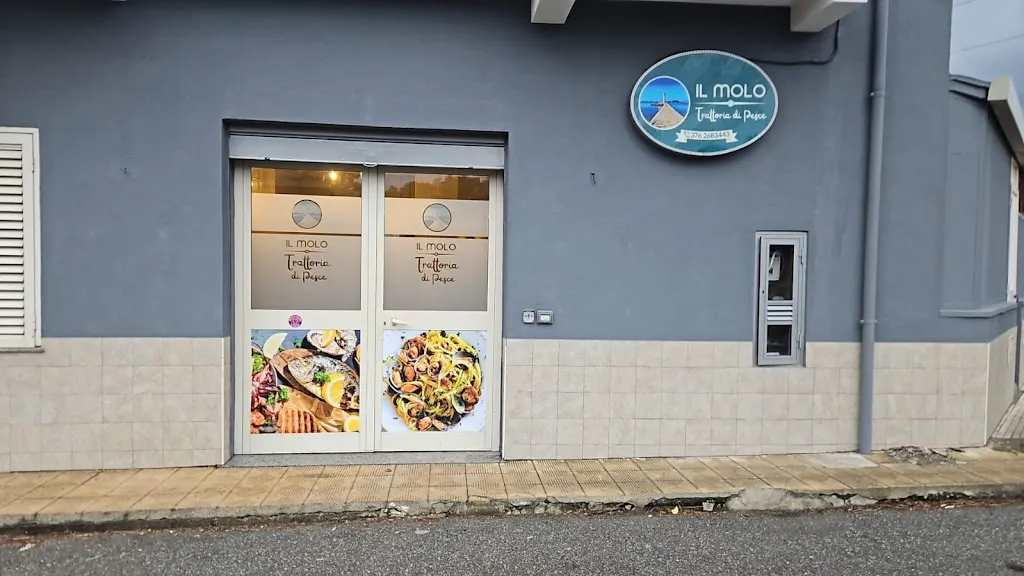 IL Molo Trattoria restaurant in Barcellona Pozzo di Gotto