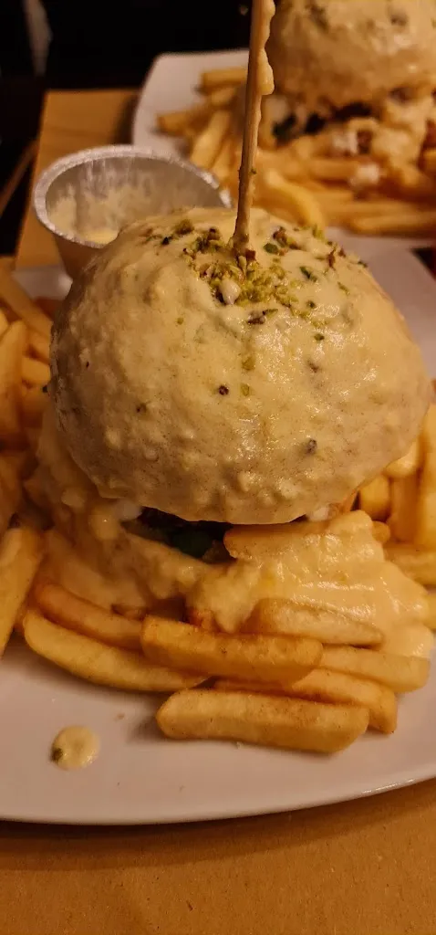 Grill House restaurant in Bivona