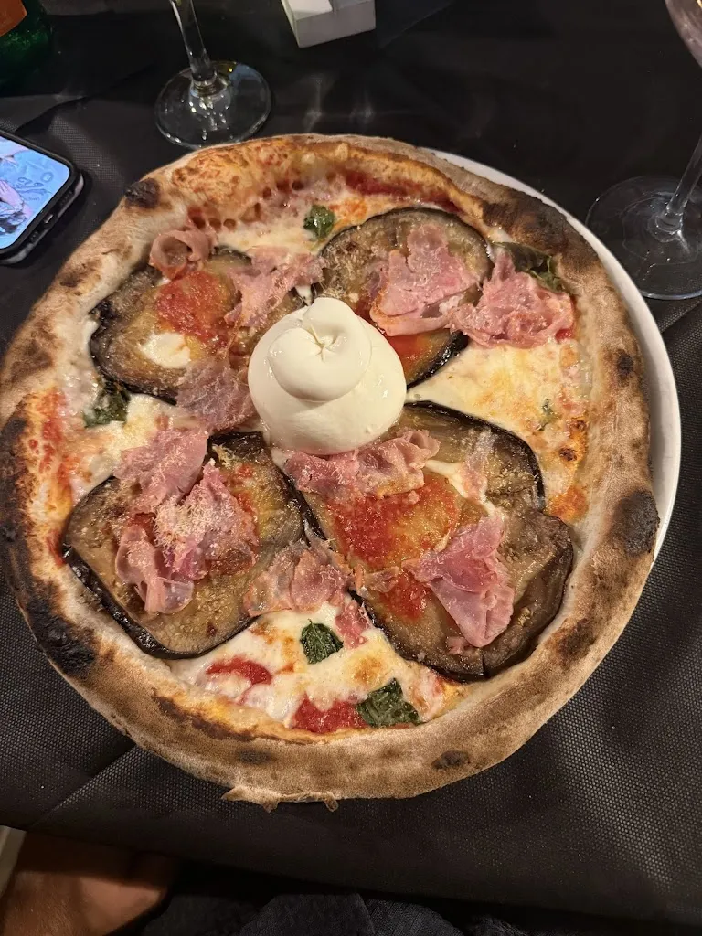 TYCHE Ristorante Pizzeria_Bivona_slider_image_3