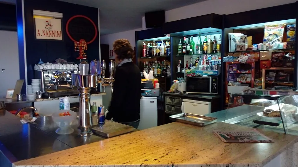 Bar Holiday restaurant in Blufi