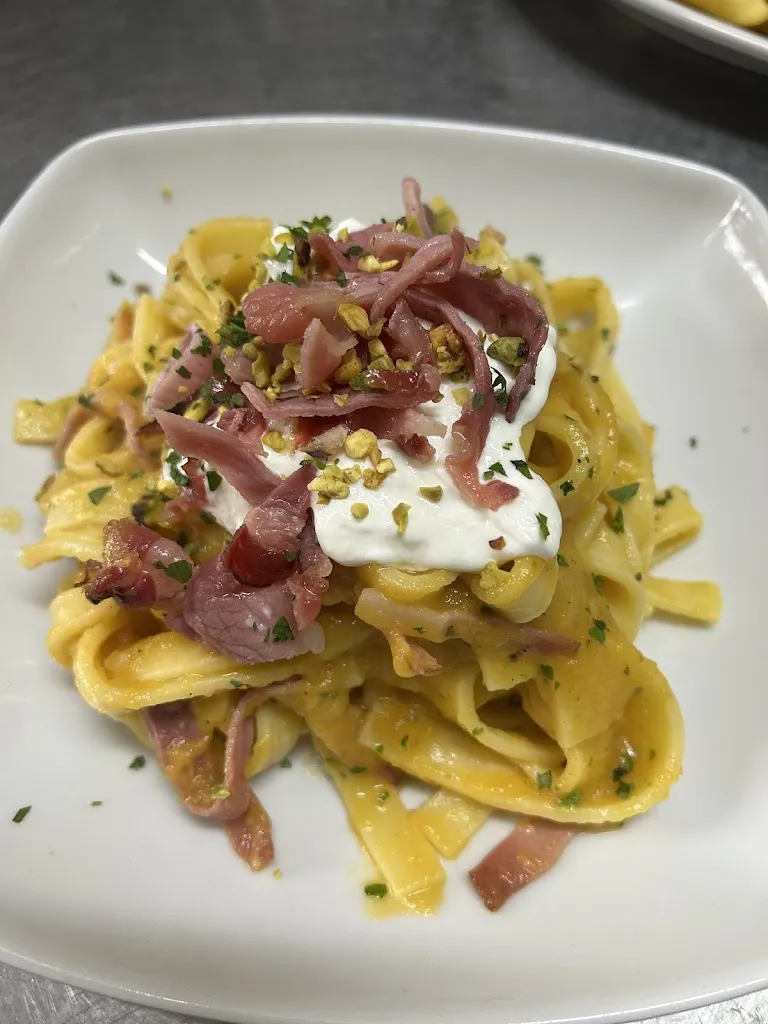 Al Tulipano Rosso_Bompietro_slider_image_2