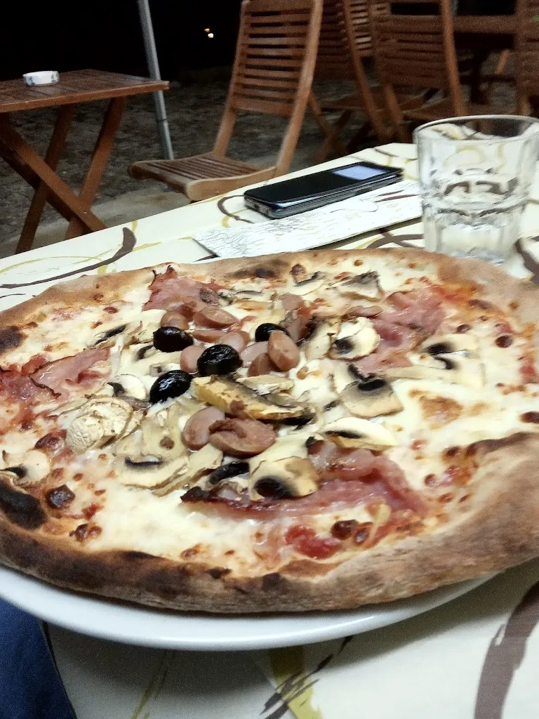 Villa Gangi restaurant in Bompietro