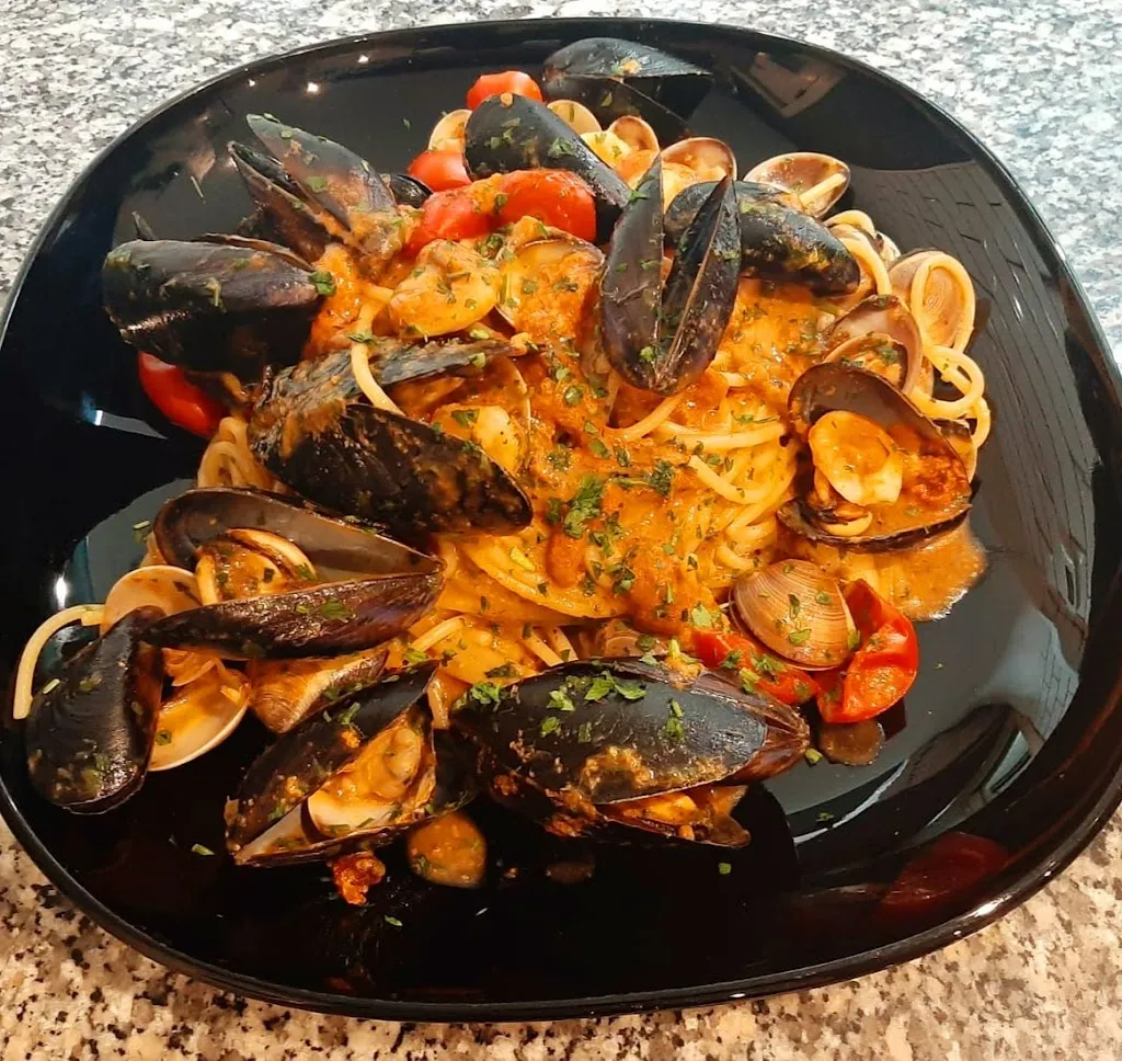 NOIR Pizza RistoPub_Bolognetta_slider_image_2