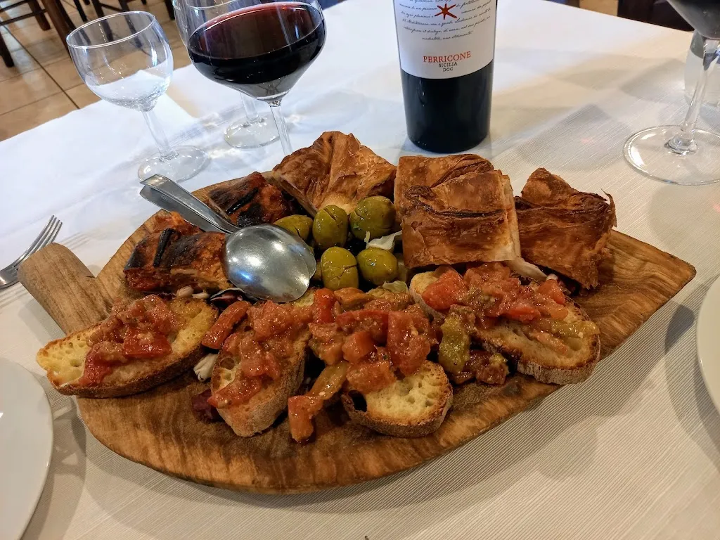 AVN Mustang_Salvo's restaurant_Belpasso_review