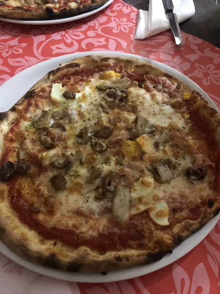 Robert Kędziora_Pizzeria Zampanò_Belpasso_review
