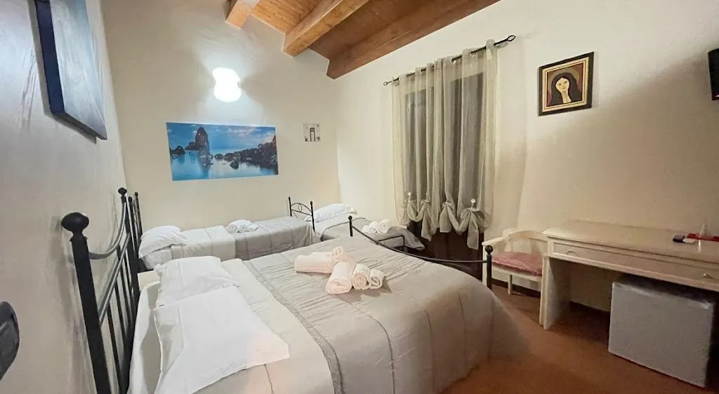 Farm Oasis Francesca_Belpasso_slider_image_3