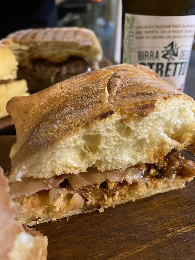 Srna Tulic_Veni A Tastari_Avola_review