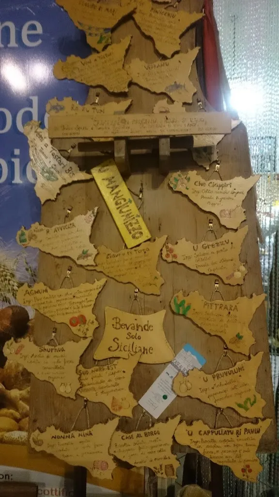 Valentina C._Veni A Tastari_Avola_review