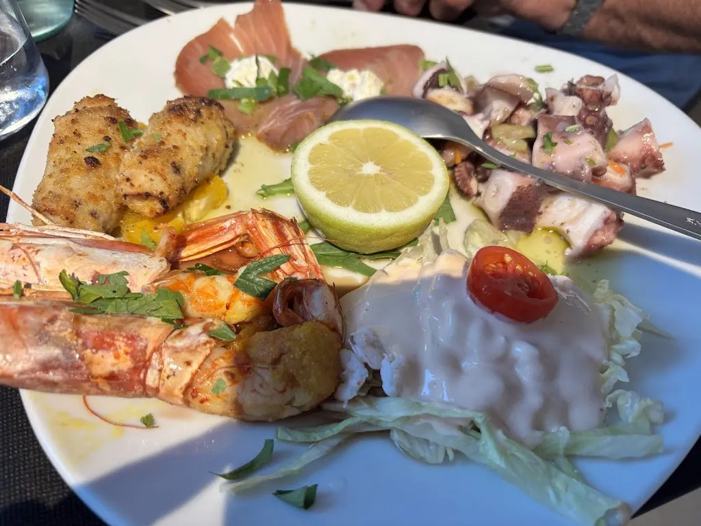 S PJ_La Prua_Avola_review