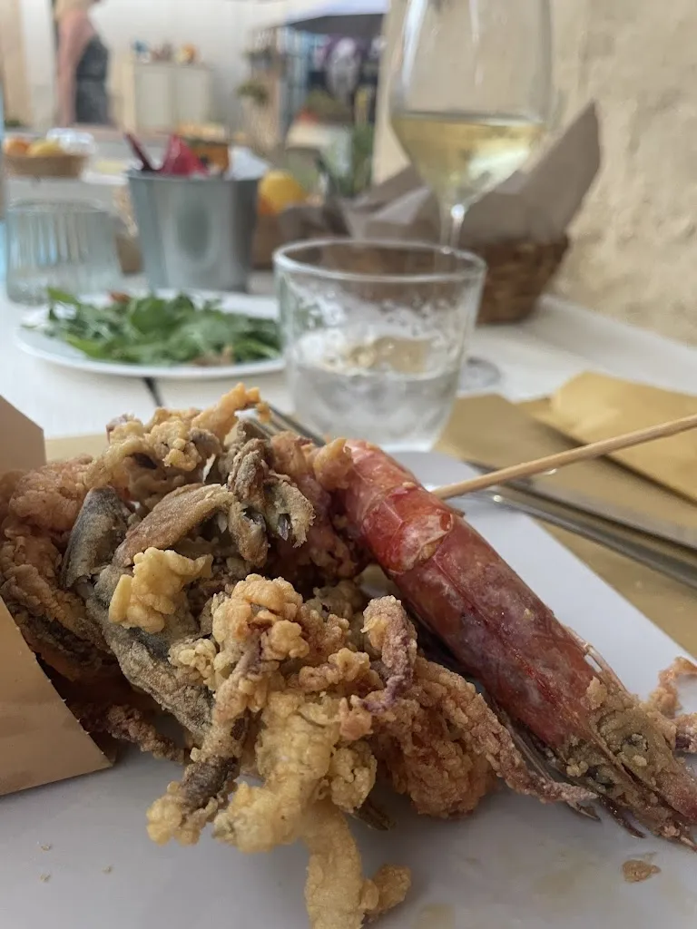 Sarka Jones_Lampara Street Food_Avola_review