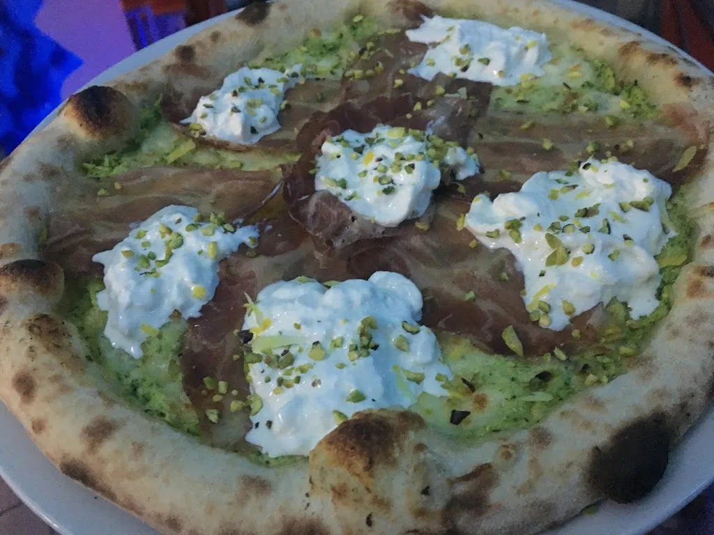 Stargate panzerotteria pizzeria_Gioia del Colle_slider_image_2