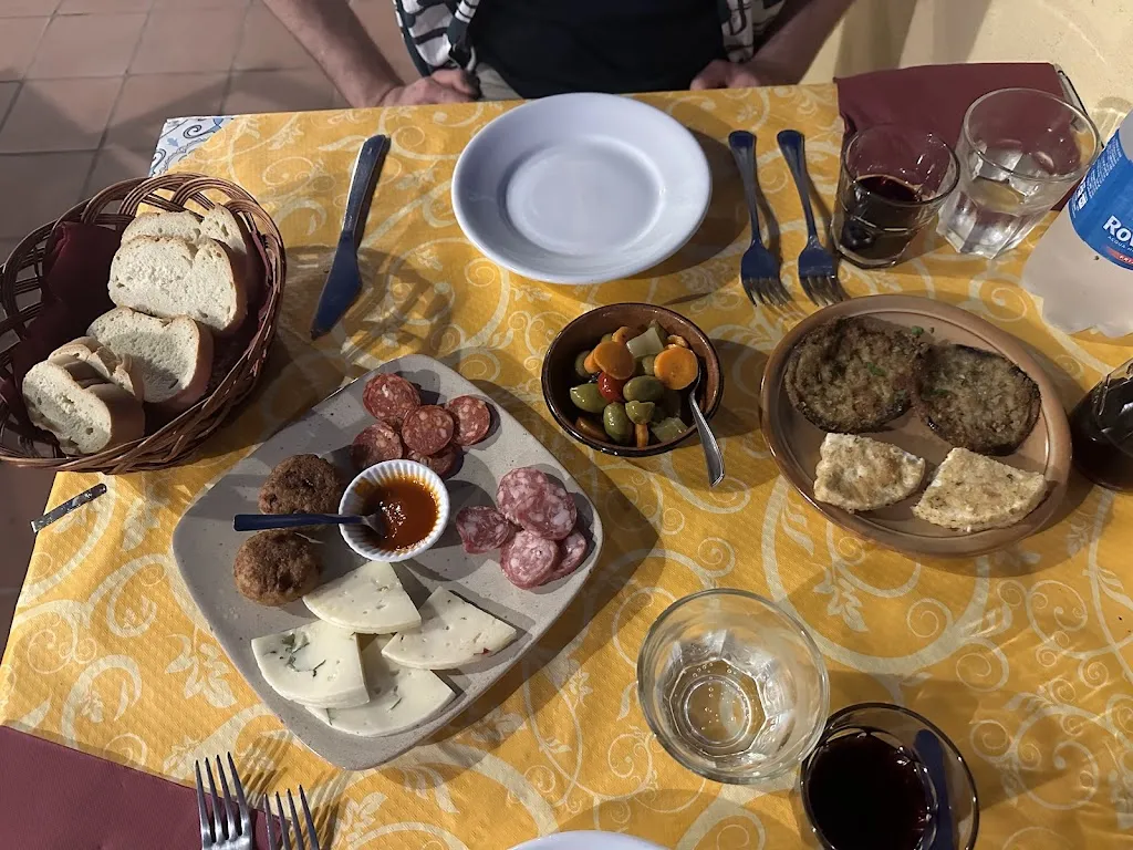 Bruna Costa_Agriturismo Monte Criscione_Avola_review