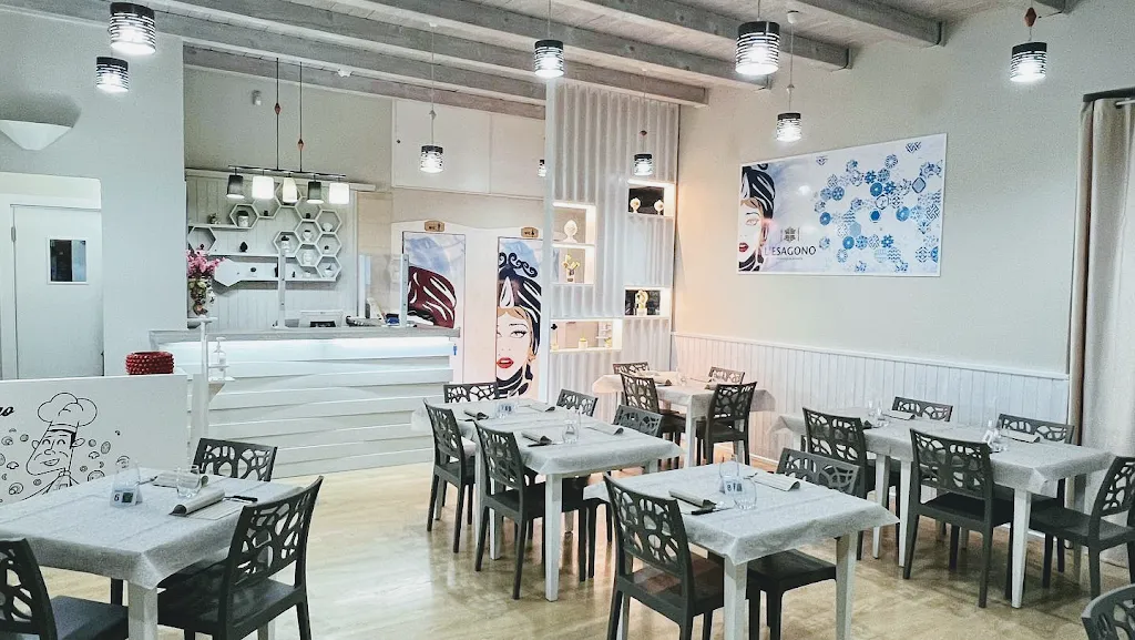 L' ESAGONO RISTORANTE PIZZERIA restaurant in Avola