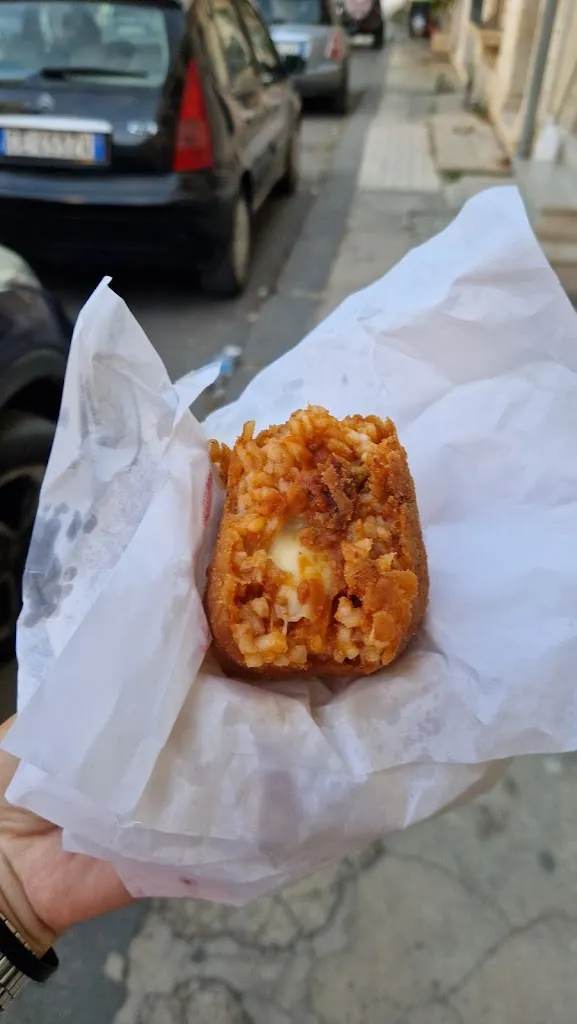 Laura Nicotra_D'Amico Giuseppe_Avola_review