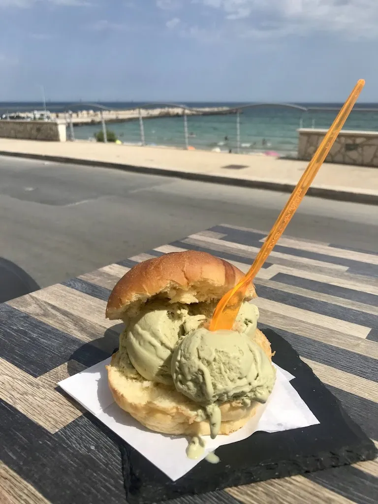 Yai_U Maiazè_Avola_review