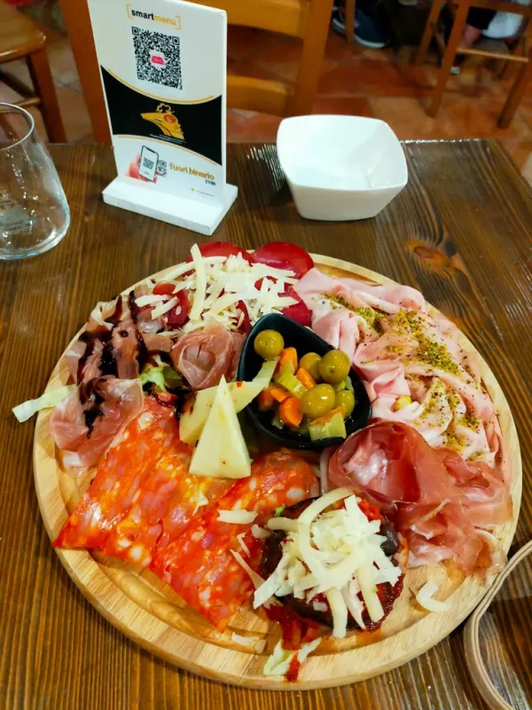 Pizzeria Fuori Binario_Avola_slider_image_3