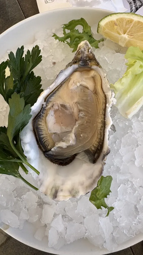 Arthur Török_Spugnetti Ristopescheria_Avola_review