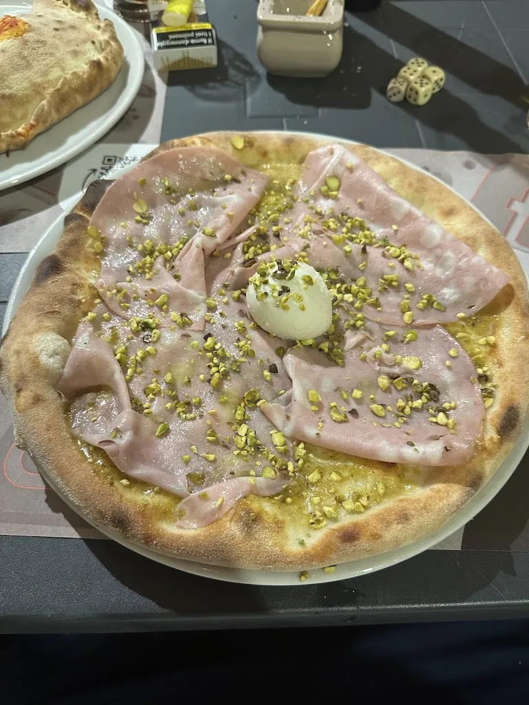 XB_Piquadro Risto Pizza&Burger_Avola_review