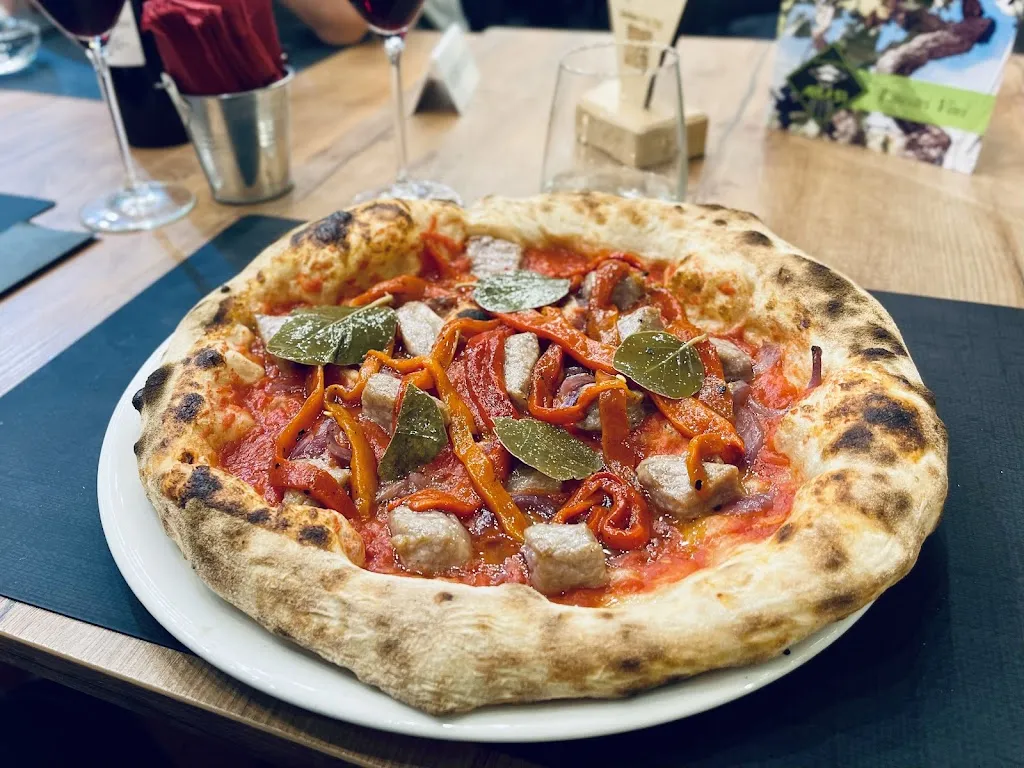 Pizzeria Area 51_Avola_slider_image_2