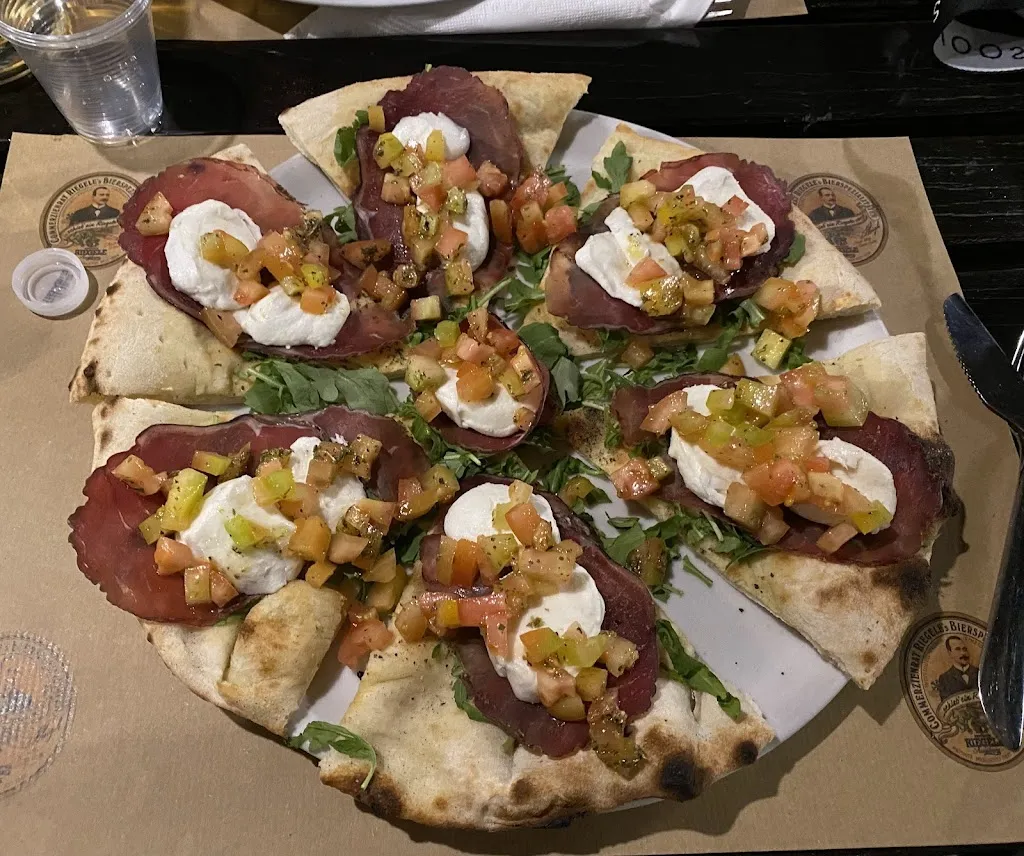 Jakub Chynoradský_Augustus_Avola_review