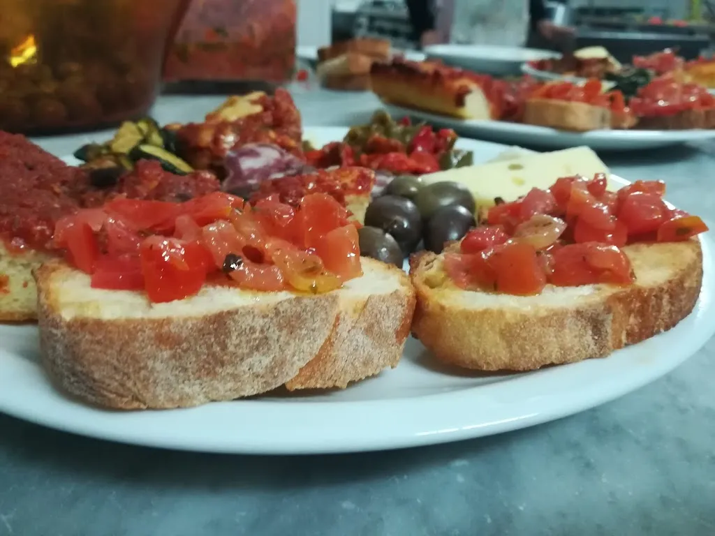 Bar trattoria Pizzeria Cava Grande Ra Zia Gina_Avola_slider_image_3