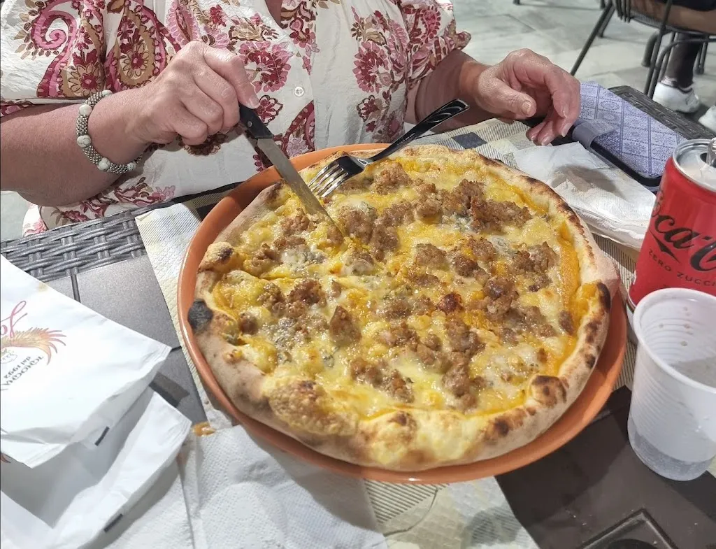 Marcia Calleja Haber_Rosticceria Pizzeria Pizzoleria La Fenice di Ignogna - Avola_Avola_review