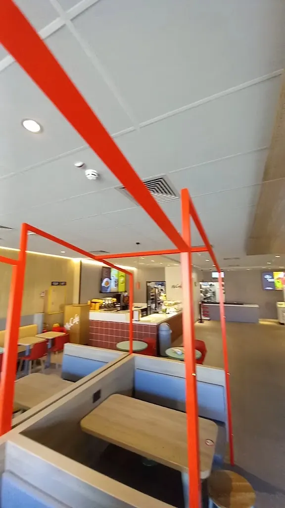 McDonald's Avola Giardino_Avola_slider_image_2