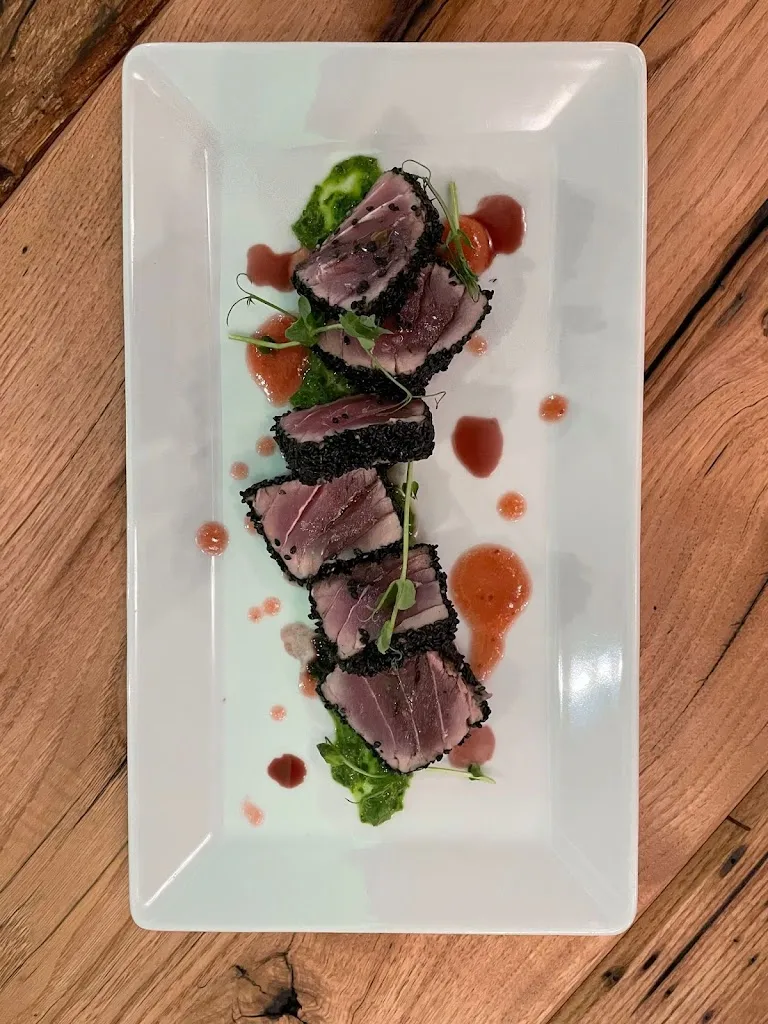 Margot - Spirits & Kitchen_Brolo_slider_image_2