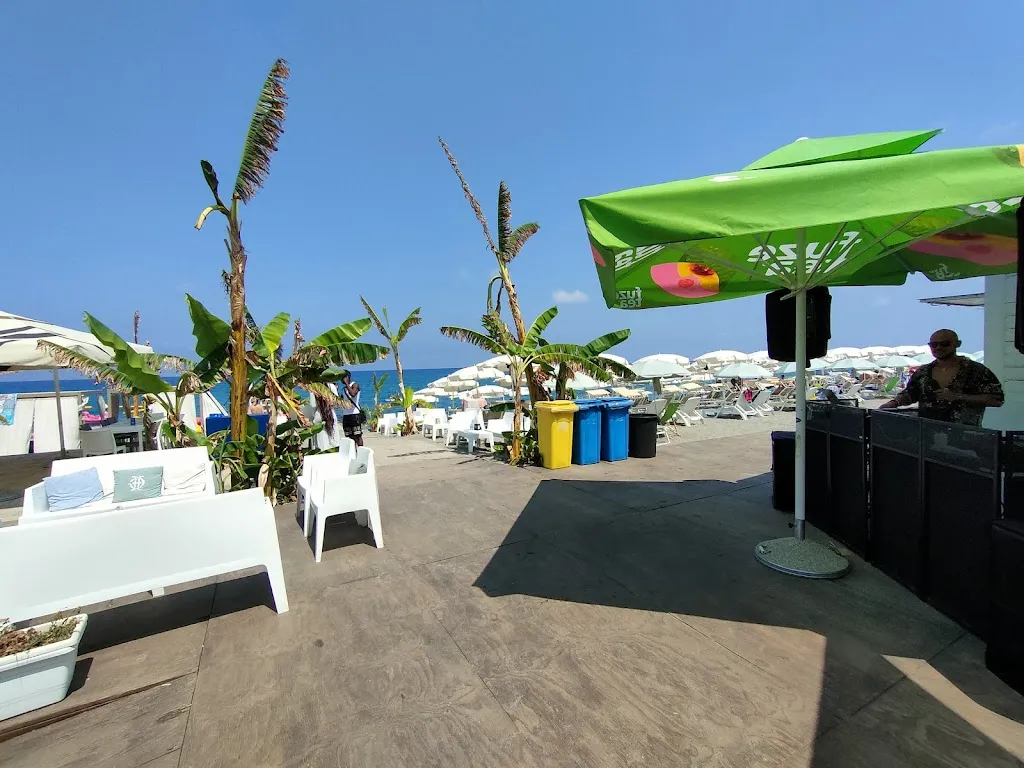 Giuseppe Persano Adorno_Triskele Beach Club_Brolo_Bewertung