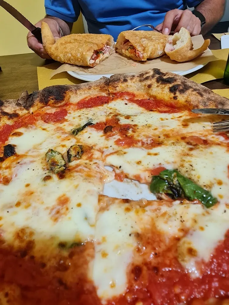 Gabri Bua_L'Oro di Napoli - Brolo_Brolo_review