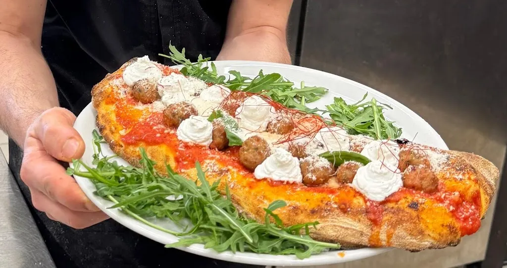 L'Oro di Napoli - Brolo_Brolo_slider_image_2